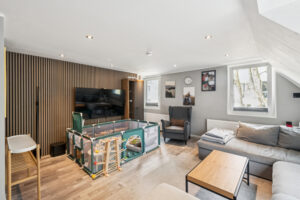 großes Wohnzimmer