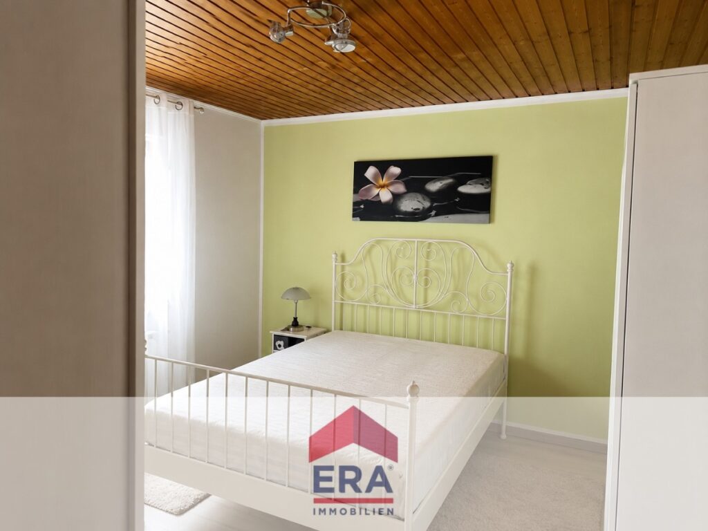 Schlafzimmer EG-Wohnung im Hauptgebäude