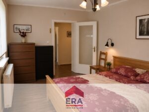 Schlafzimmer / 1.OG Wohnung