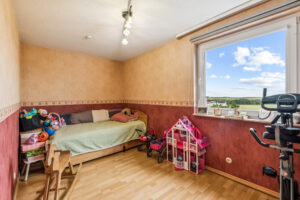 Schlafzimmer 4