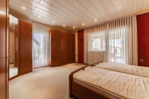 Schlafzimmer EG