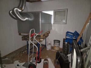 Lüftungsanlage im Lager