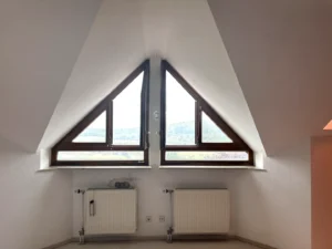 Ausblick durch den Dachgiebel im OG